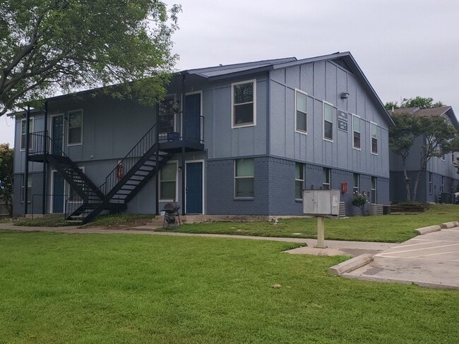 Affordable 1/1 - Affordable 1/1 Apartment Unit 24