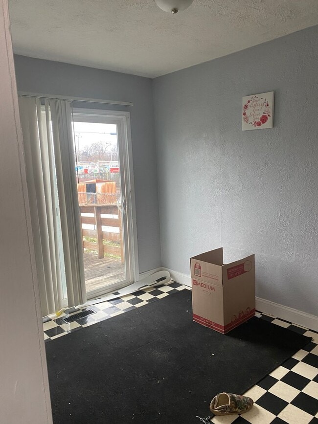 Photo - 2 bedroom 1 bath house  with fenced in yard available soon!