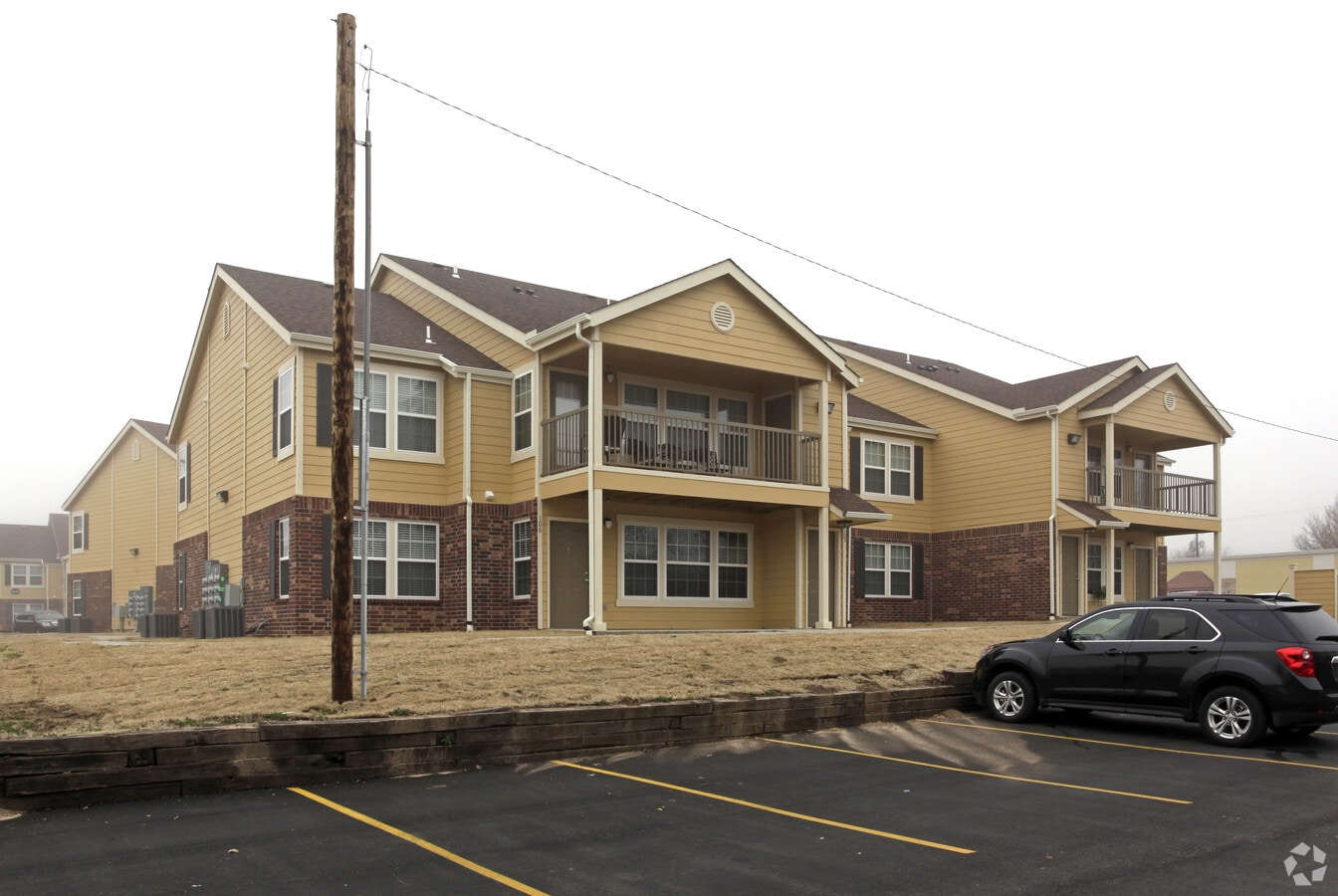 Photo - Logandale Apartments