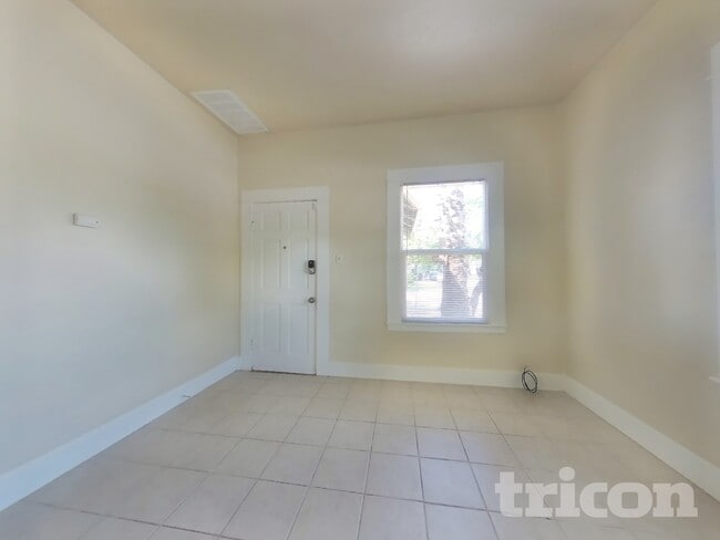 Photo - 803 Chestnut St