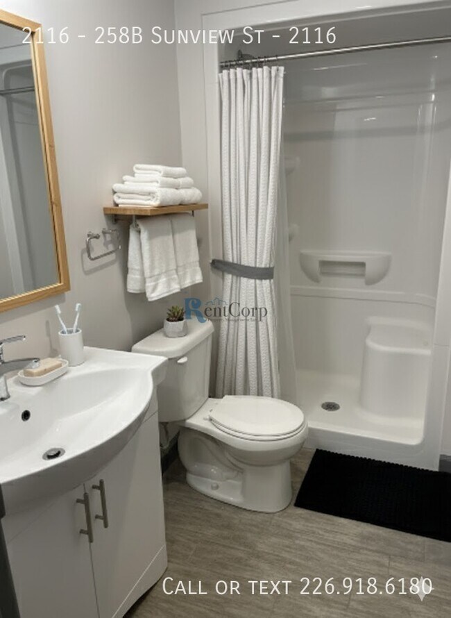 Photo - 258B-258B Sunview St