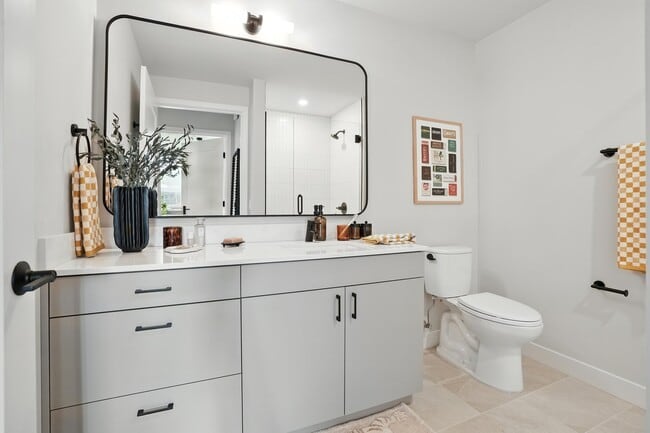Photo - 1154 W Carroll Ave