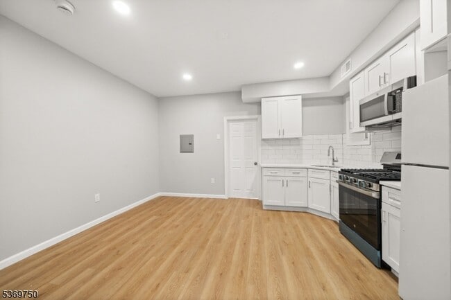 Photo - 57 Henry St Unit A1