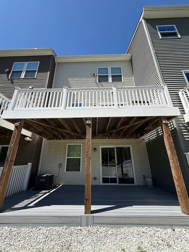 Photo - 2939 Shaws Rd