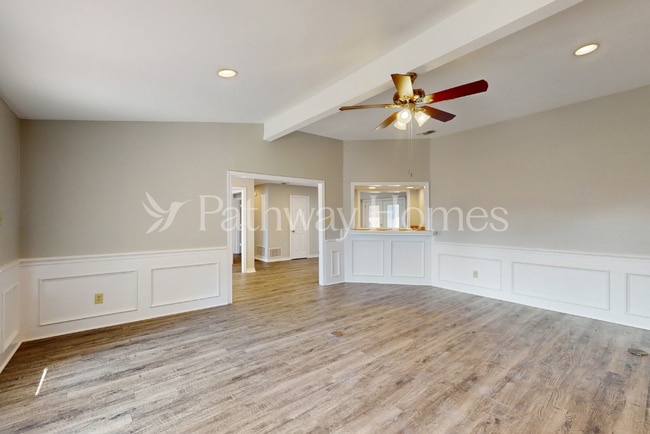 Photo - 608 Westway Dr