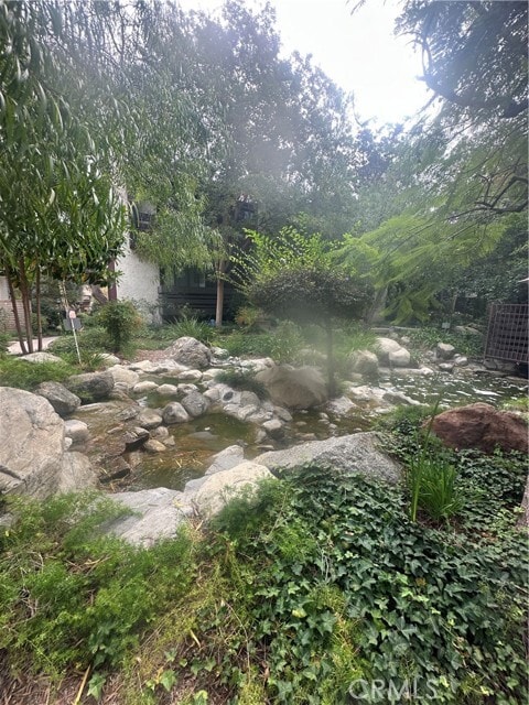 Photo - 21931 Burbank Blvd