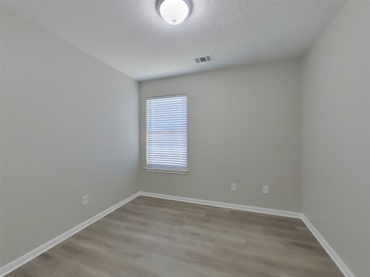 Photo - 16295 Hidden Deer Ln