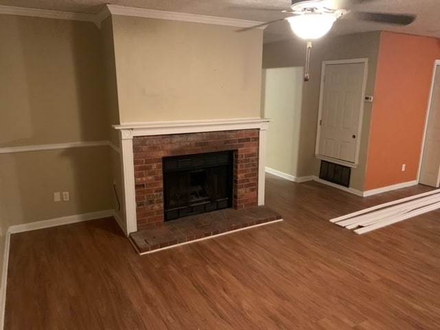 Living room - 409 Old Mayhew Rd Unit 135