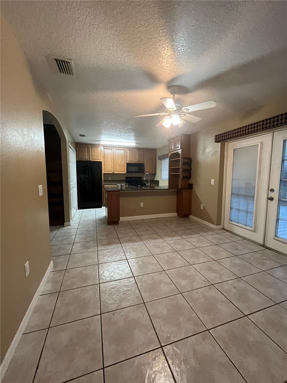 Photo - 1140 Juniper Ct