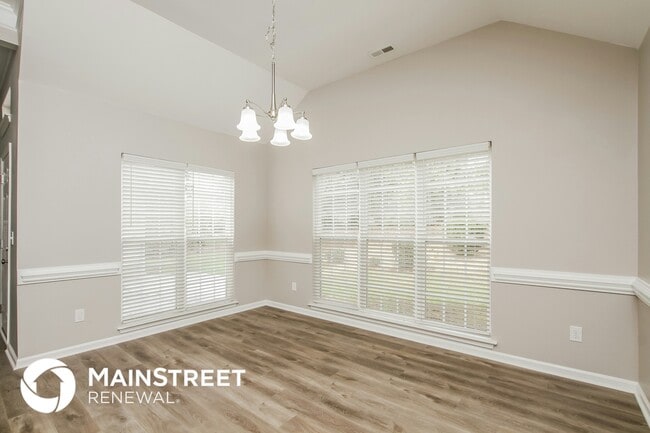 Photo - 7895 Sedgebrook Dr E