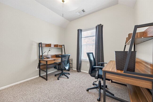 Photo - 155 E Concord Valley Cir