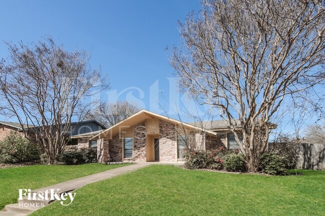 Photo - 3729 Dumas Trail