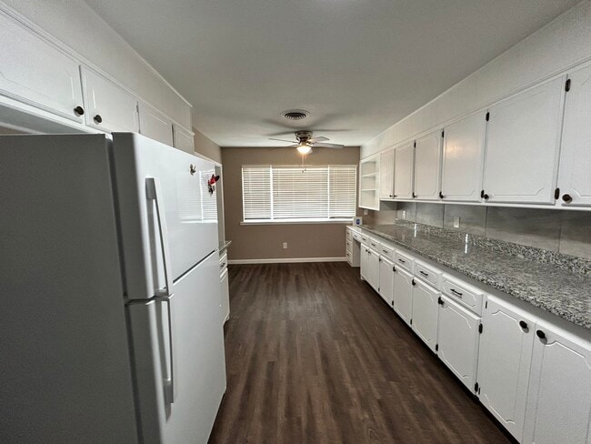 Photo - 2119 57th St