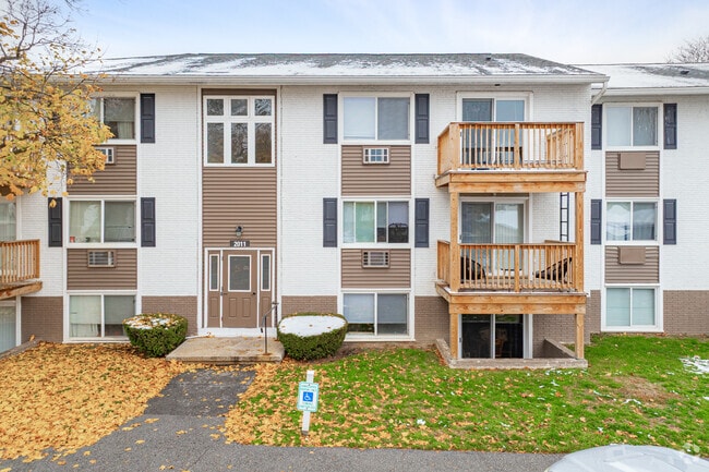 Exterior - Wedgewood West