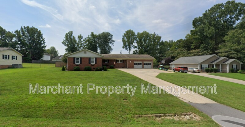 Photo - 109 Blue Ridge Dr House