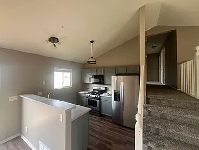 Photo - 17737 Olive St