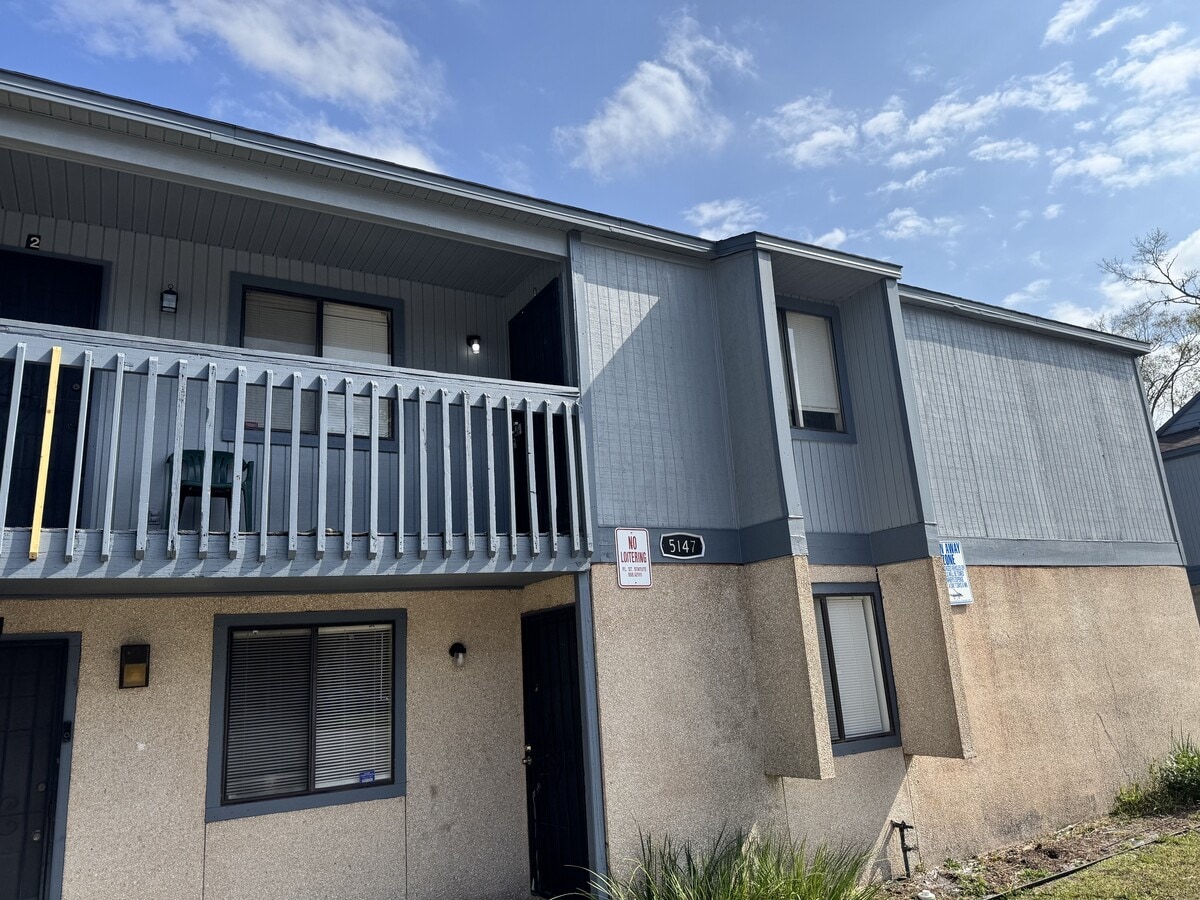 Photo - 5147 Westchase Ct