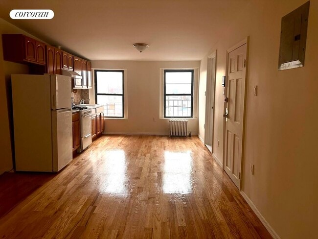 Photo - 42 Woodhull St