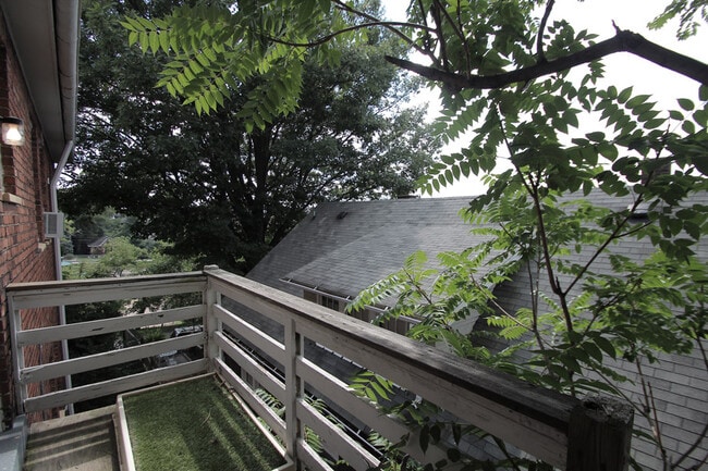 Building Photo - 8007 St Lawrence Ave Unit 8007