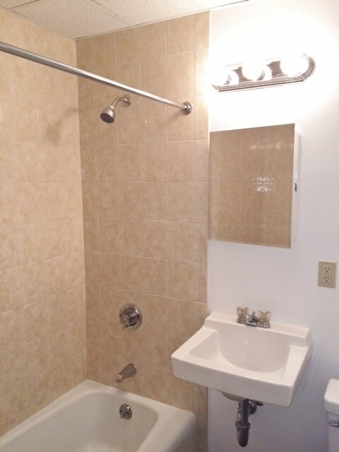 Photo - 56 Hawes St Unit 8