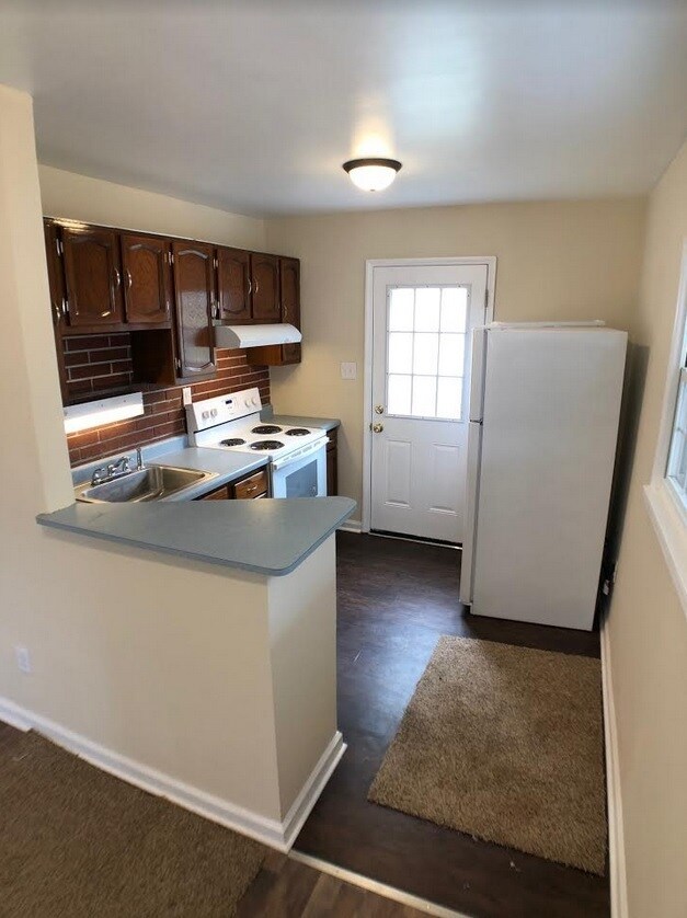 Photo - 349 Whittier Dr