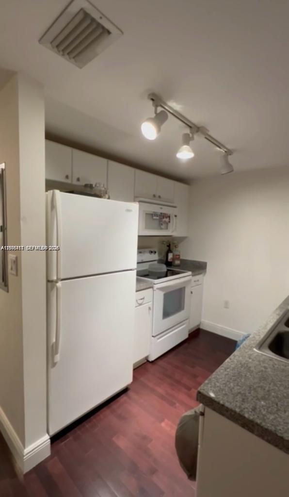 Photo - 2740 SW 28th Terrace Unit 503