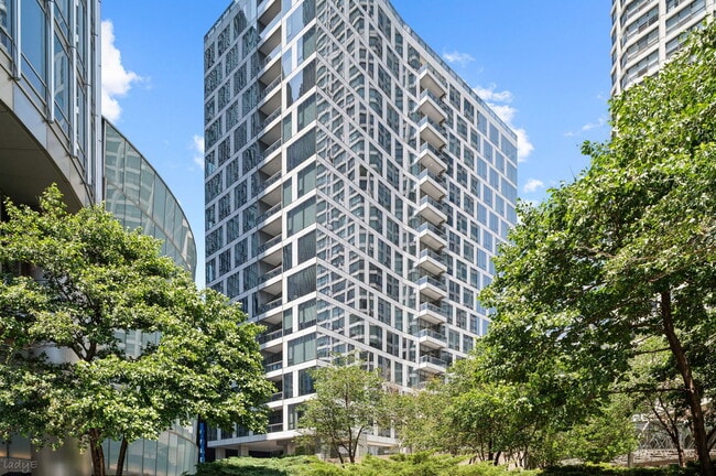 Building Photo - 403 N Wabash Ave Unit 11C