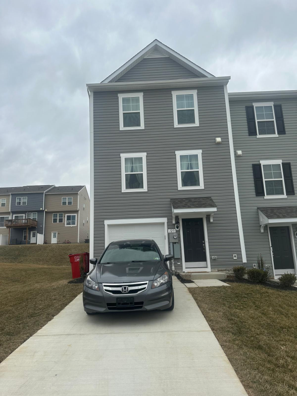 Photo - 123 Tuxford Rd Townhome