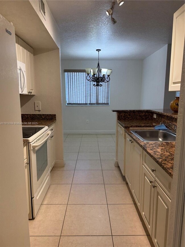 Photo - 20830 SW 87th Ave Unidad 102
