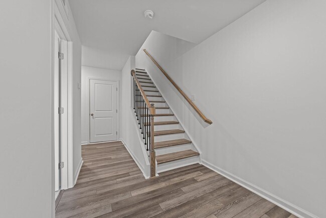 Photo - Gorgeous New Construction!  Updated Kitche...