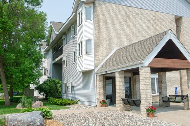 Lynn Court