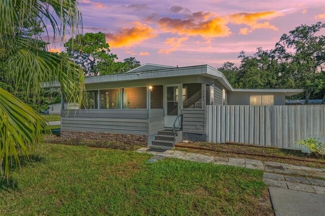 Building Photo - 7493 Sealawn Dr