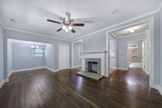 Photo - Lovely 2 Bed 1 Bath Bungalow Home in Charl...