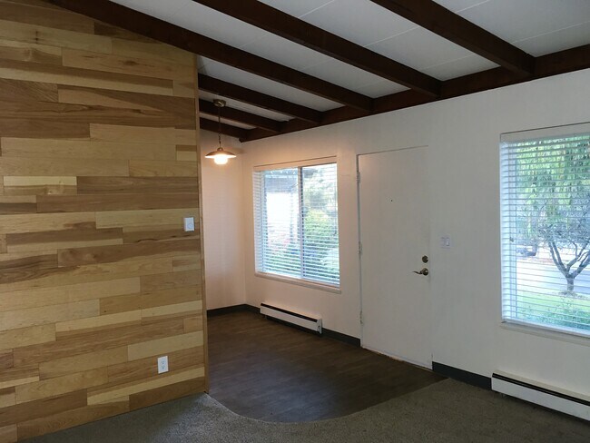 Photo - 3604 Butler Dr Unit 1