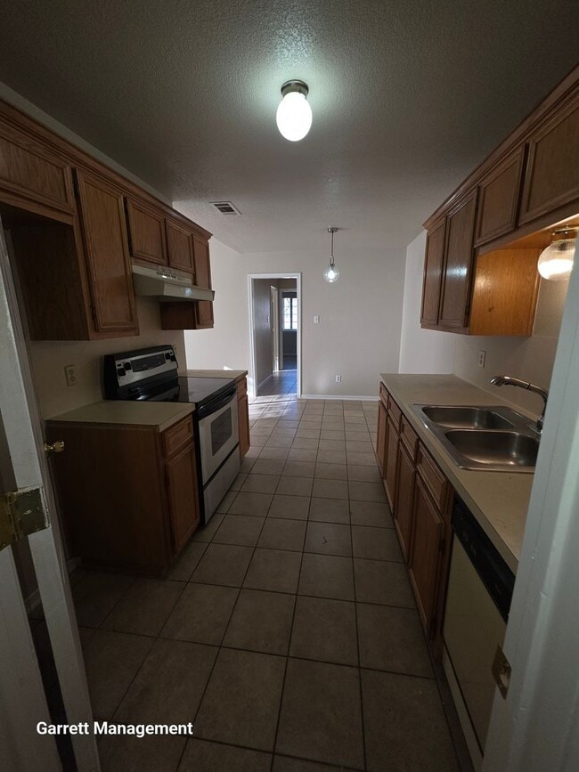 Photo - 1707 Taylor St