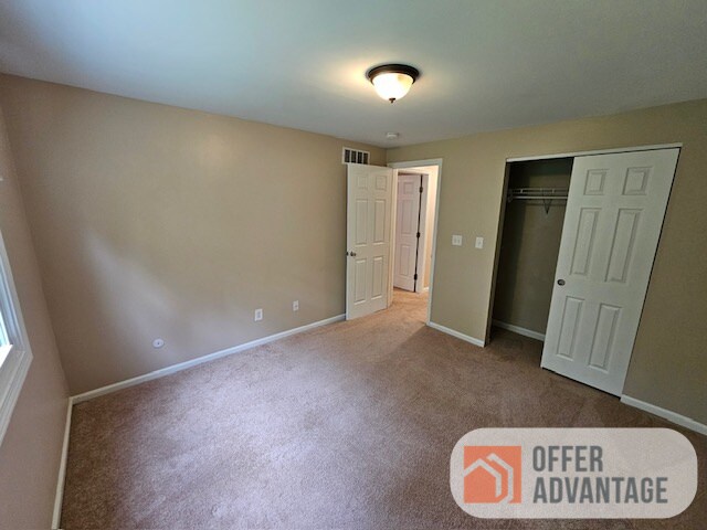 Photo - 137 Creekside Dr