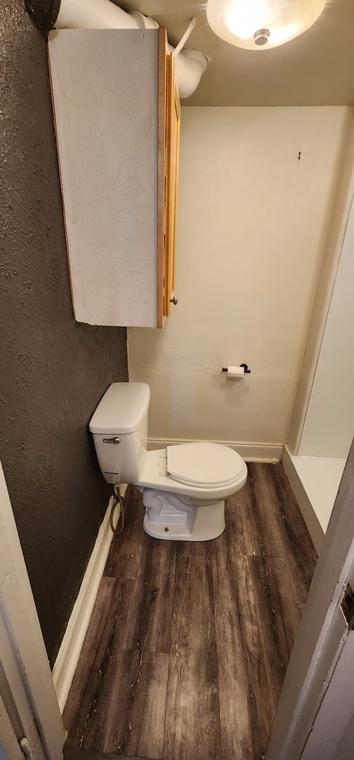 Photo - 2 Bedroom 1 Bath lower apartment - all utilities included!