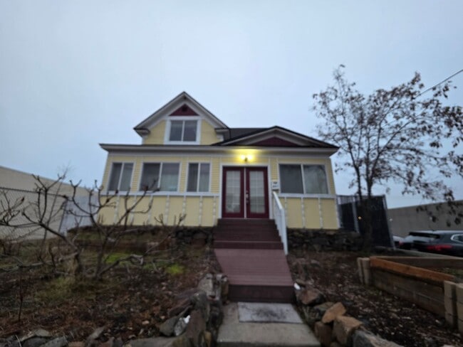 Building Photo - Wonderful Home in Spokane