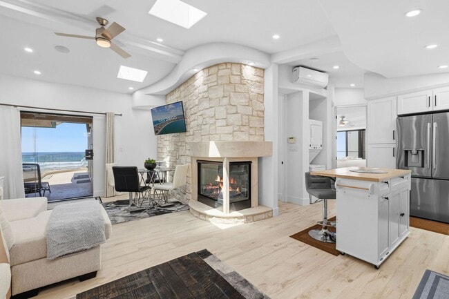 Photo - Fully Furnished Oceanfront Condo on Mission Beach Boardwalk