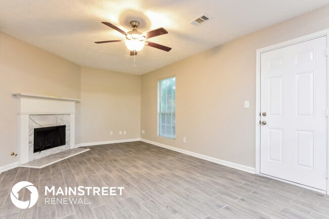 Photo - 5856 Giles Rd