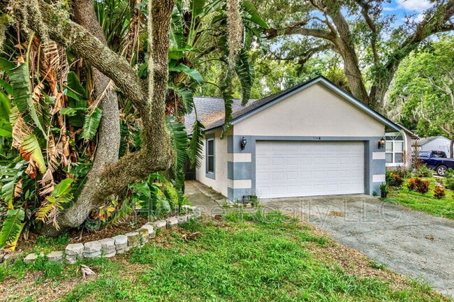 Building Photo - 5340 Old Oak Tree Dr Rental