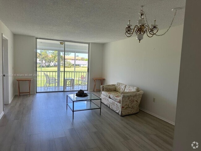 Building Photo - 160 Turtle Lake Ct Unit 209 Rental