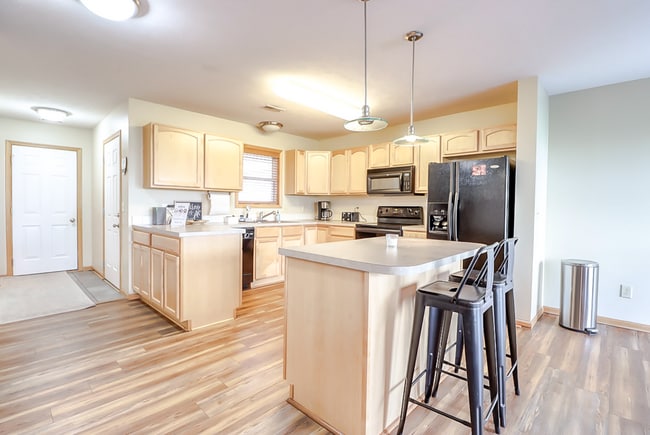 Photo - 3530 McLaughlin Dr