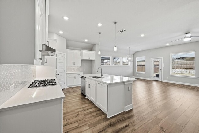 Photo - 1620 Mcdougall Crk