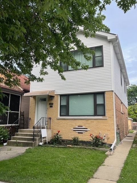 Building Photo - 3431 N Kostner Ave Rental