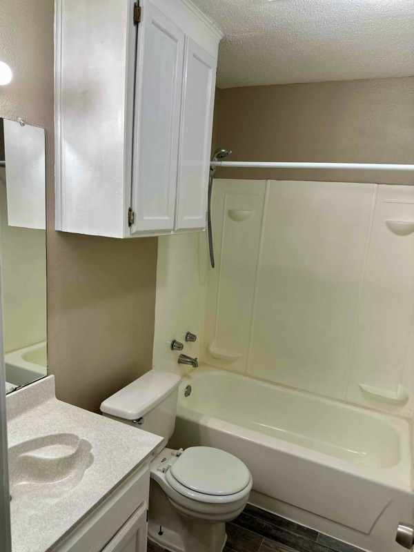 Photo - 4913 Jamesway Rd Unidad B