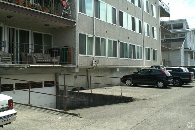 Photo - Iro Apartments