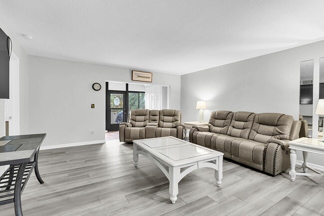 Photo - 3590 Magnolia Ridge Cir Unit C