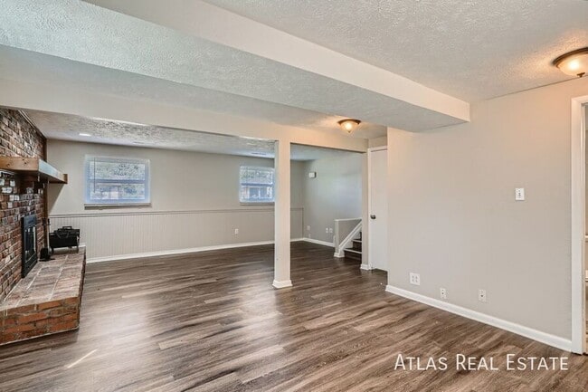 Photo - 1966 S Olathe St