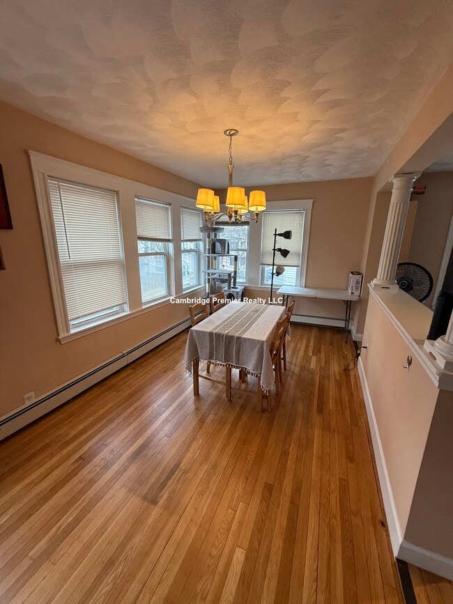 Photo - 60 Linwood St Unit 2